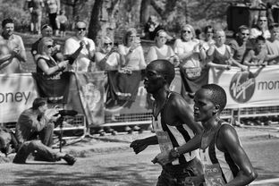 开云体育网页入口-乌干达女篮在非洲锦标赛中奋勇争夺，未来可期，乌干达女子篮球联赛